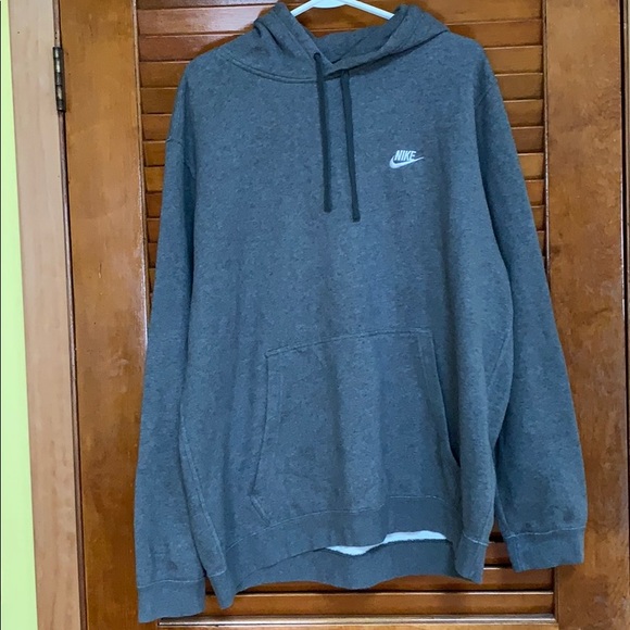 Nike Sweatshirt - Picture 2 of 5